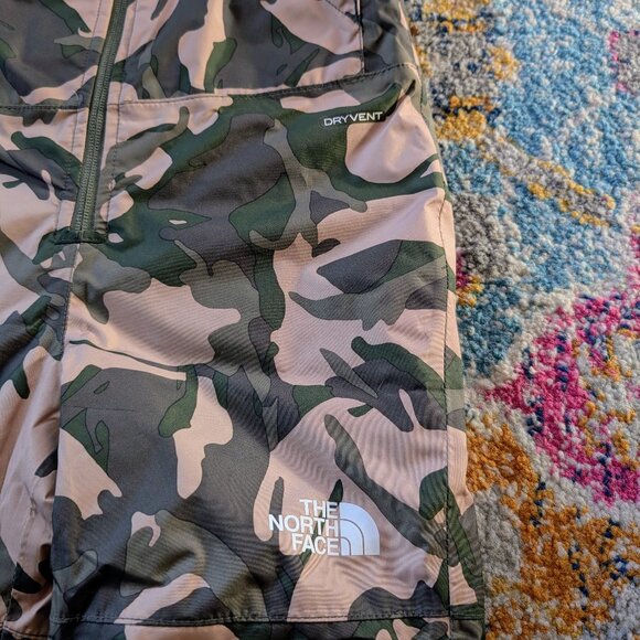 THE NORTH FACE | "Snowquest" Insulated Toddler Bib | Taupe Green Camo Print - Picture 4 of 11